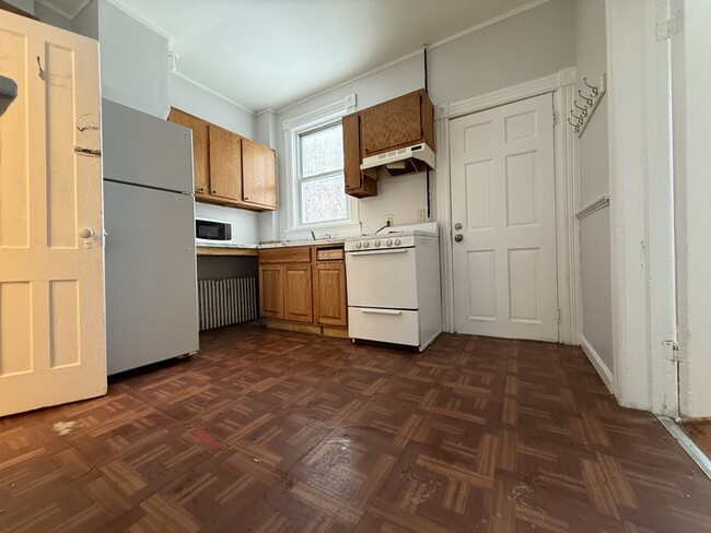 Building Photo - 526 Hamilton St