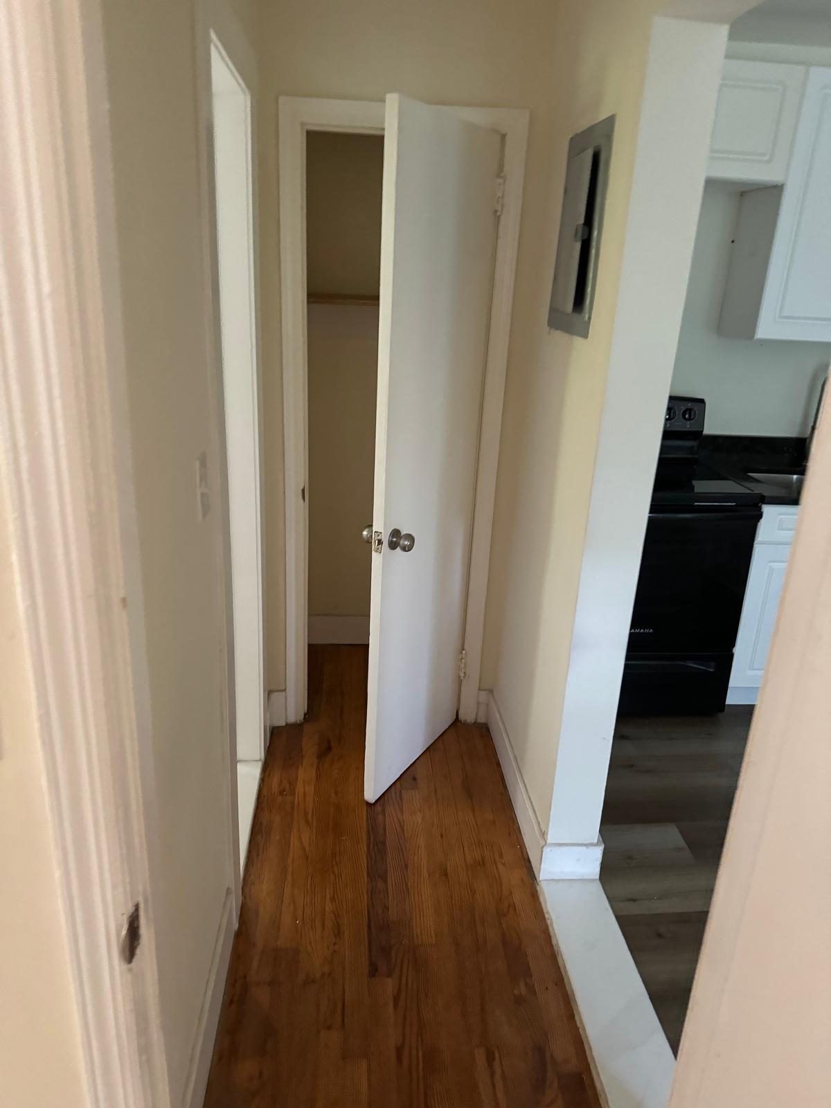 Building Photo - 32 Starr Ave