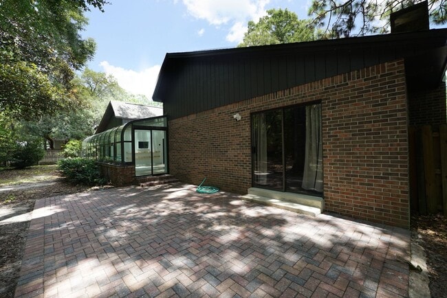 Building Photo - Updated Home in Rocky Bayou