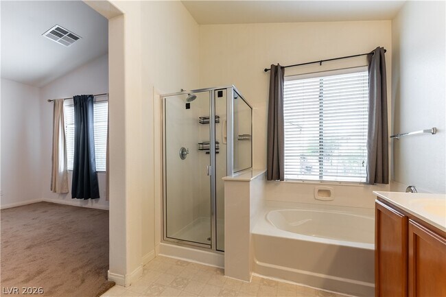 Building Photo - 5705 Pacesetter St