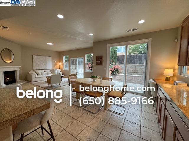Building Photo - 118 E Heritage Dr