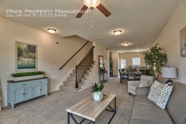 Building Photo - Prairie Haven Townhome - Available July 16th