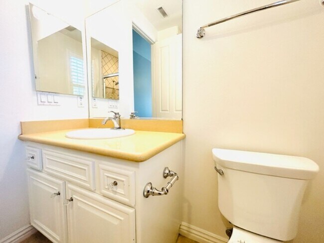 Building Photo - Lush and Lavish 4-Bedroom 4-Bathroom Neatly Tucked Away In The Colony At Calabasas