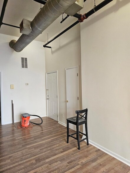 Building Photo - 173 Newark Ave