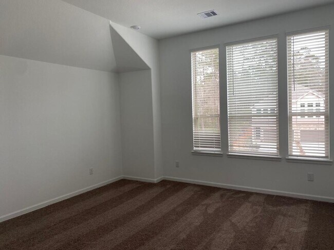 Building Photo - 504 Bristol Tide Ct