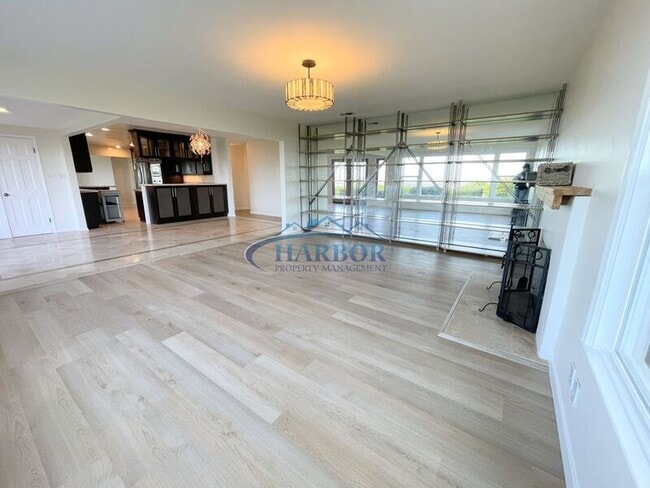 Building Photo - 23 Rockinghorse Rd