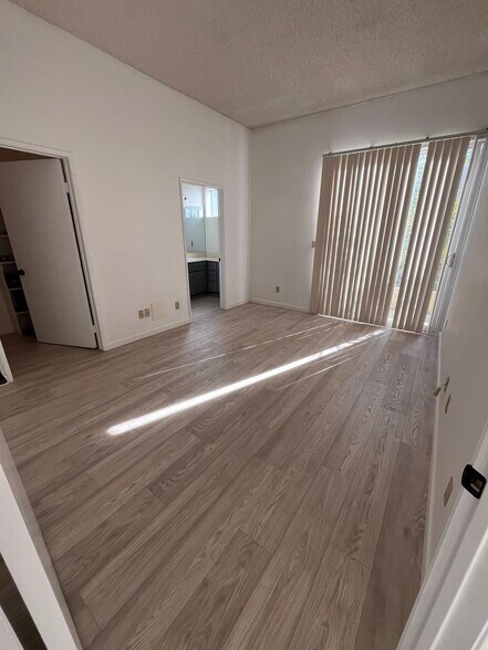 Master Bedroom - 6140 Monterey Rd