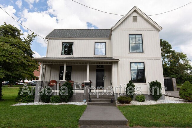 Building Photo - 511 Alabama St