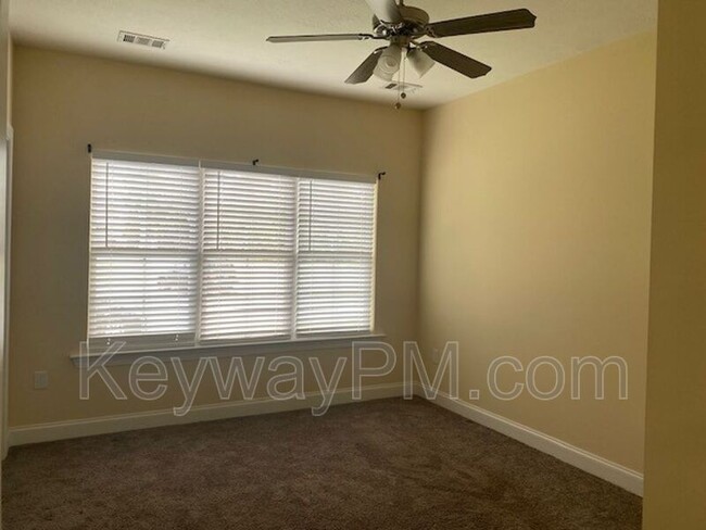 Building Photo - 801 Antioch Ct
