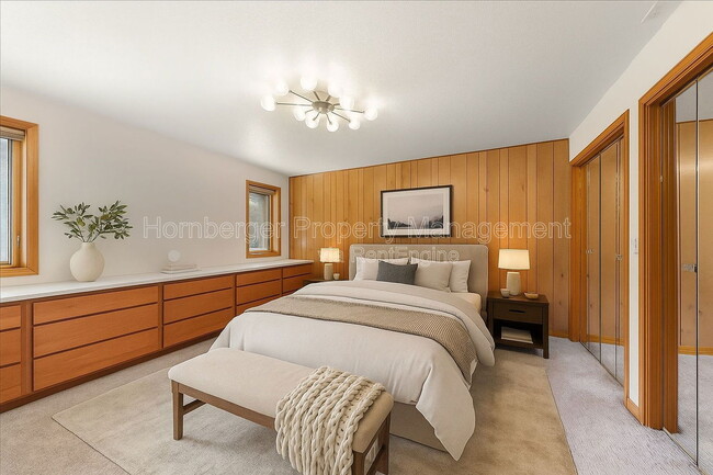 Building Photo - 5203 N Mulvaney Ct