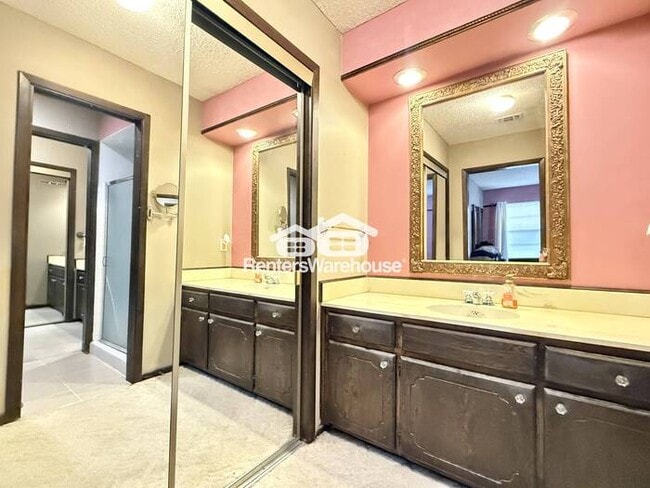 Building Photo - Spacious Corner-Lot Home with Cozy Charm a...