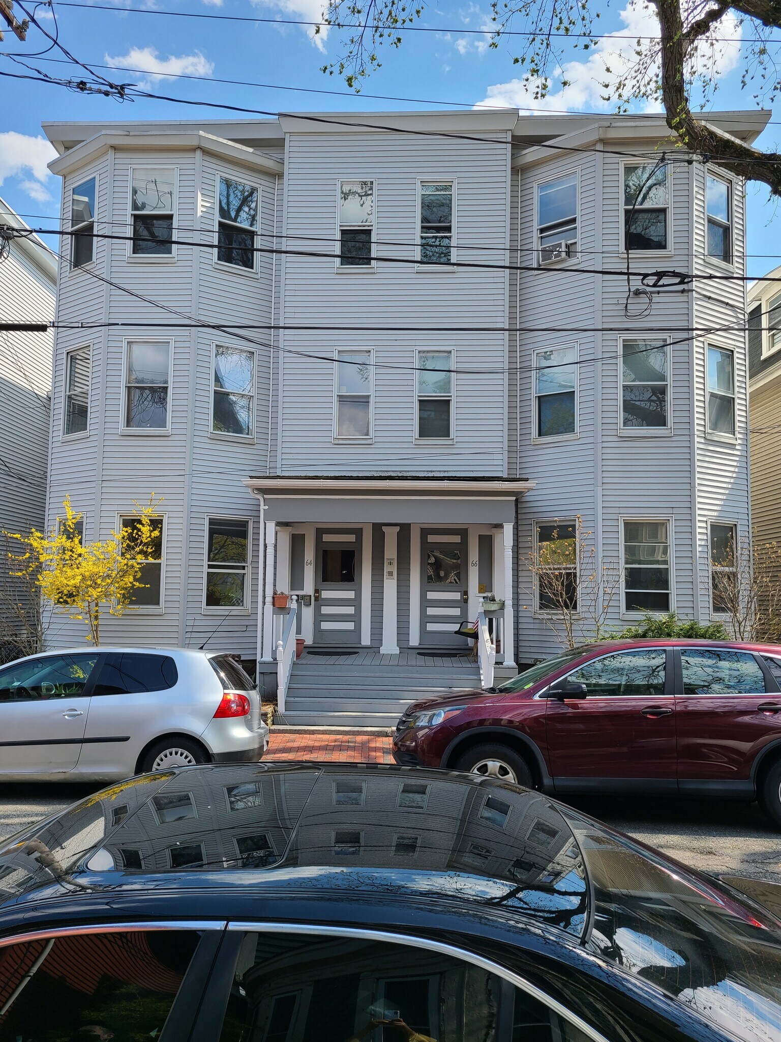 Building Photo - 62 Pleasant St