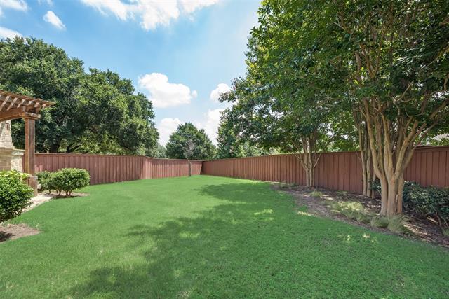 Building Photo - 814 Calcot Dr