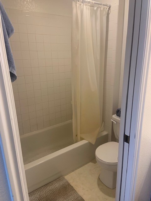 Building Photo - 104 W 1230 N St