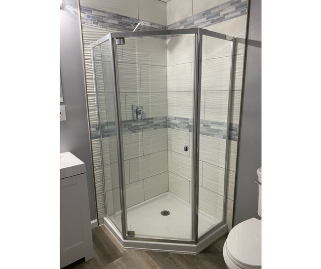 Building Photo - 6 S Franklintown Rd