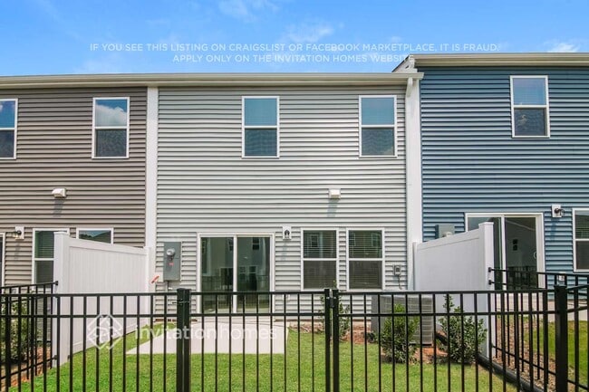 Building Photo - 721 Hilton Pk Lp