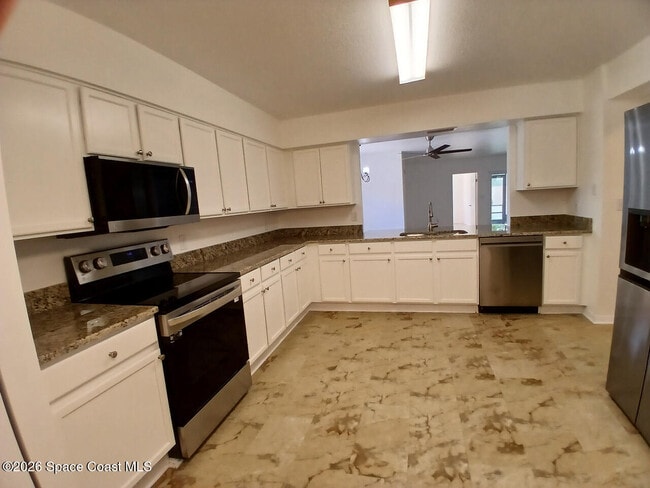 Building Photo - 4125 Ocean Beach Blvd