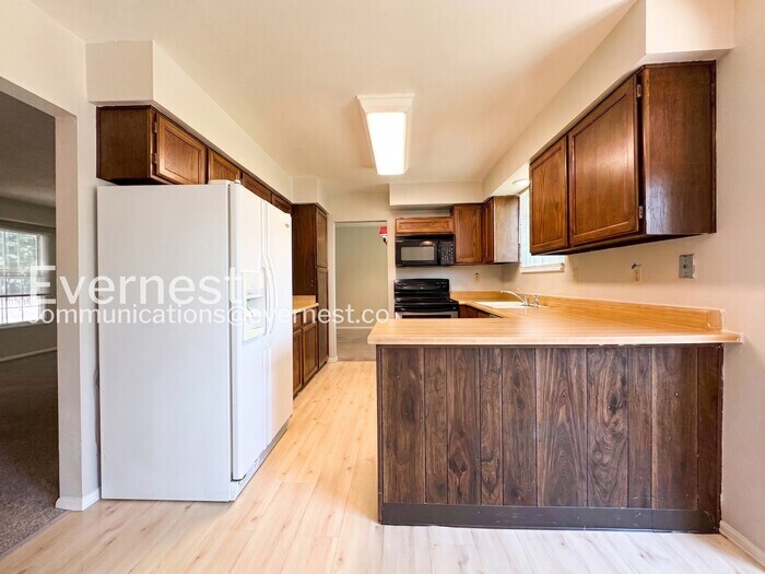 Building Photo - 9695 W 81st Ave