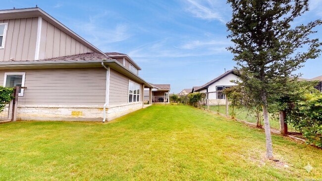 Building Photo - 11526 Hollering Pass