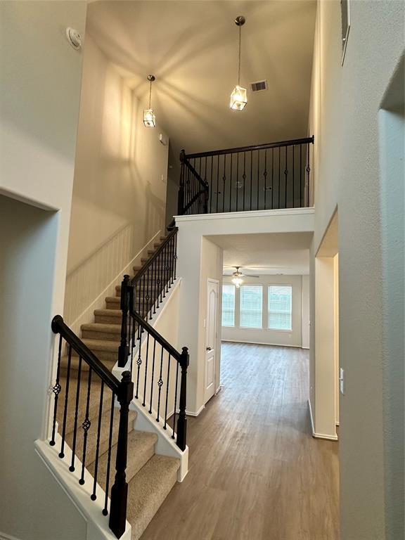 Building Photo - 652 Woodhaven Lks Dr