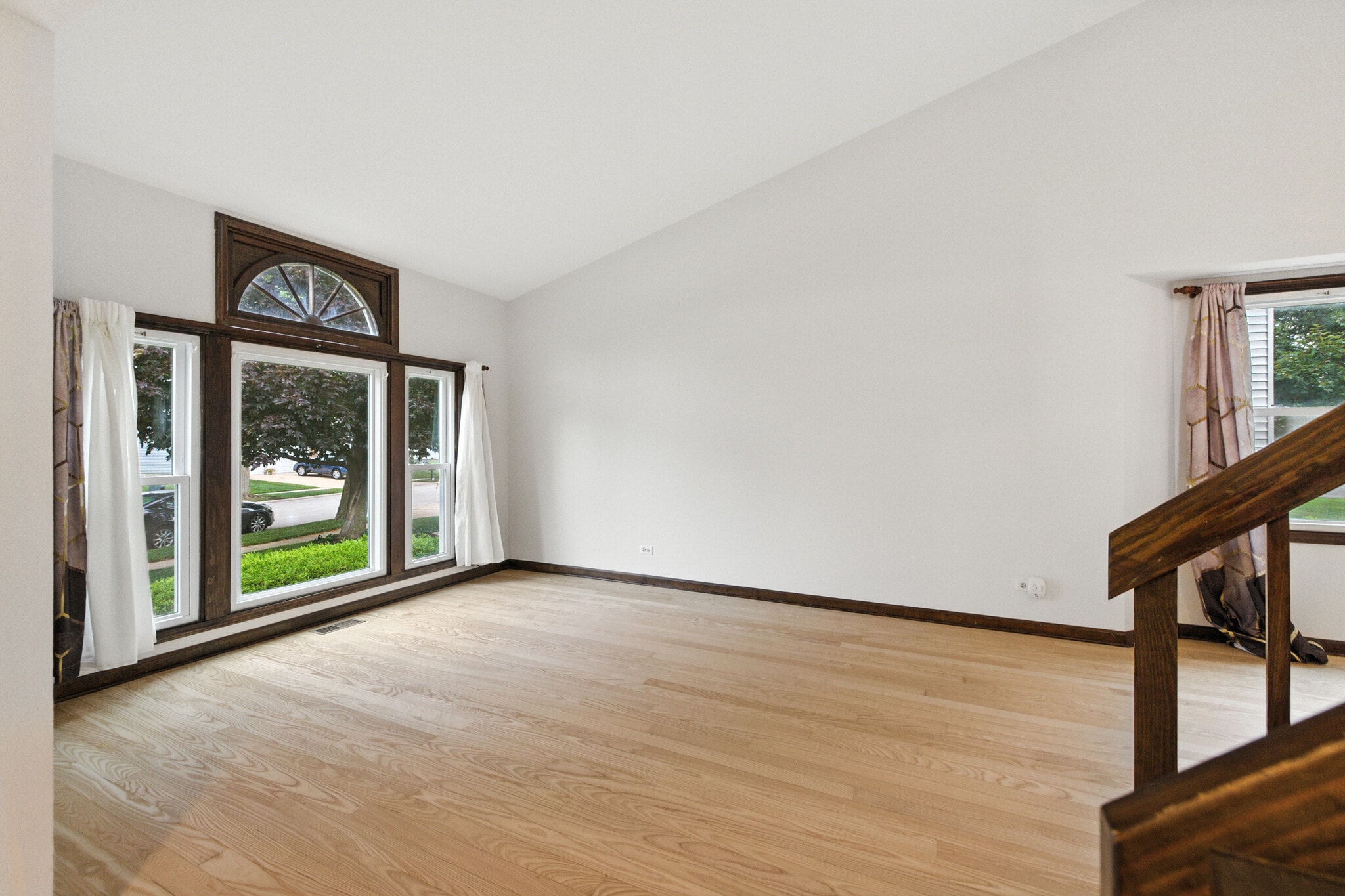 Living Room - 421 Concord Ln