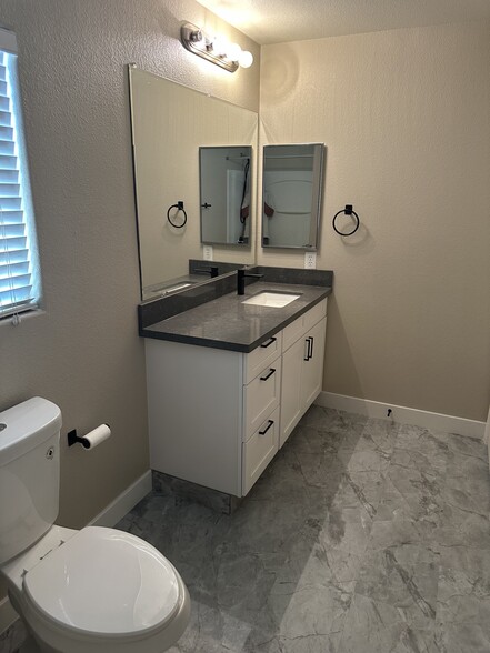 Building Photo - 2312 Cockatiel Dr