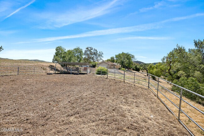 Building Photo - 167 Rimrock Rd