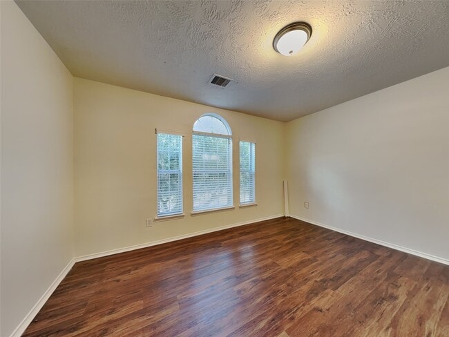 Building Photo - 19715 N Village of Bridgestone Ln