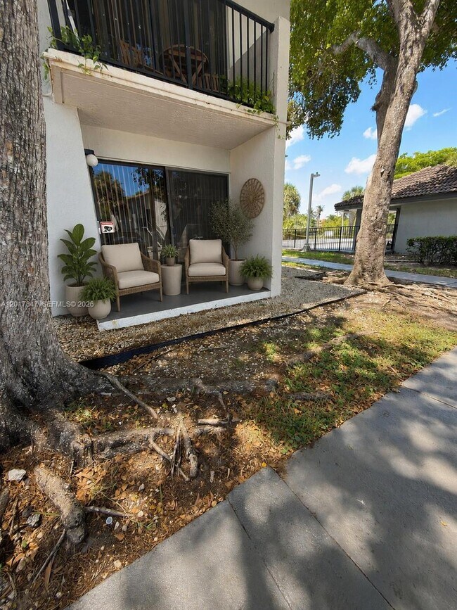 Building Photo - 7235 NW 179th St