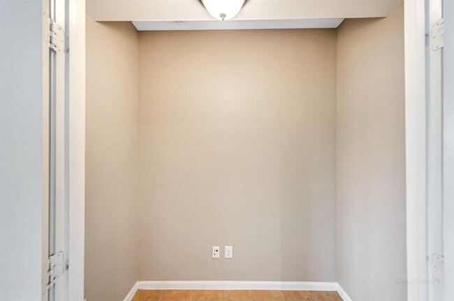 Building Photo - 27523 Huggins Crest Ct