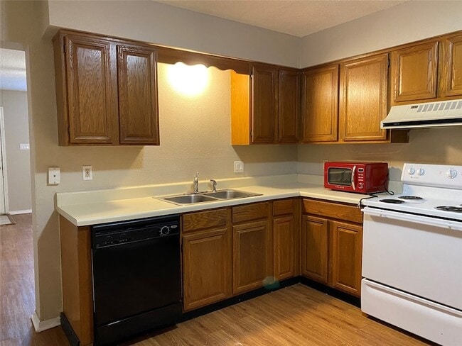 Building Photo - 3063 Olympia Dr