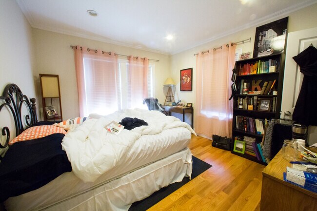 Building Photo - 39 Beaconsfield Rd