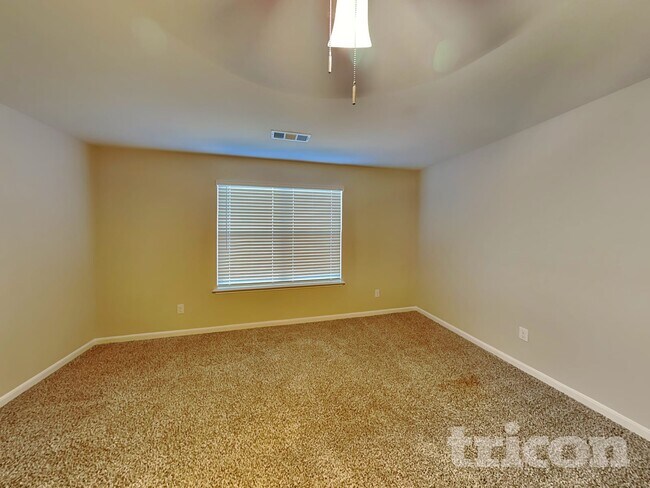 Building Photo - 837 Mallorie Ln