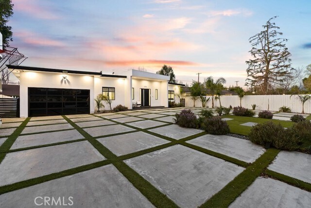 Building Photo - 23143 Leonora Dr