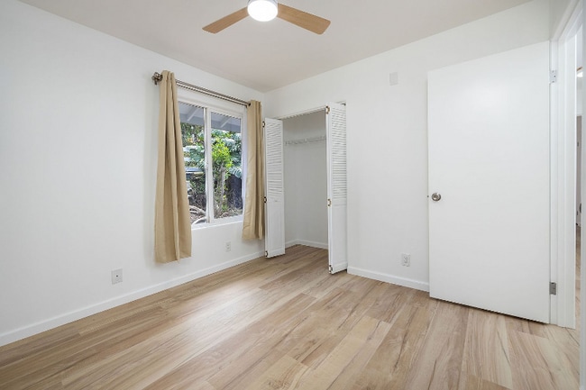 Building Photo - 73-4343-4343 Oneone St