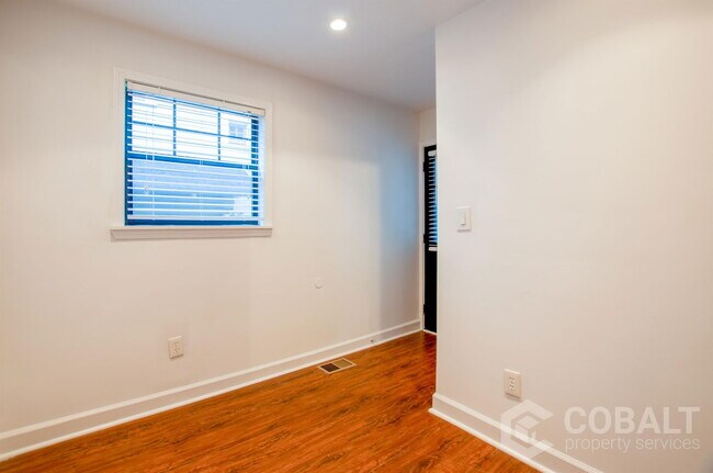 Building Photo - 755 St Charles Ave NE