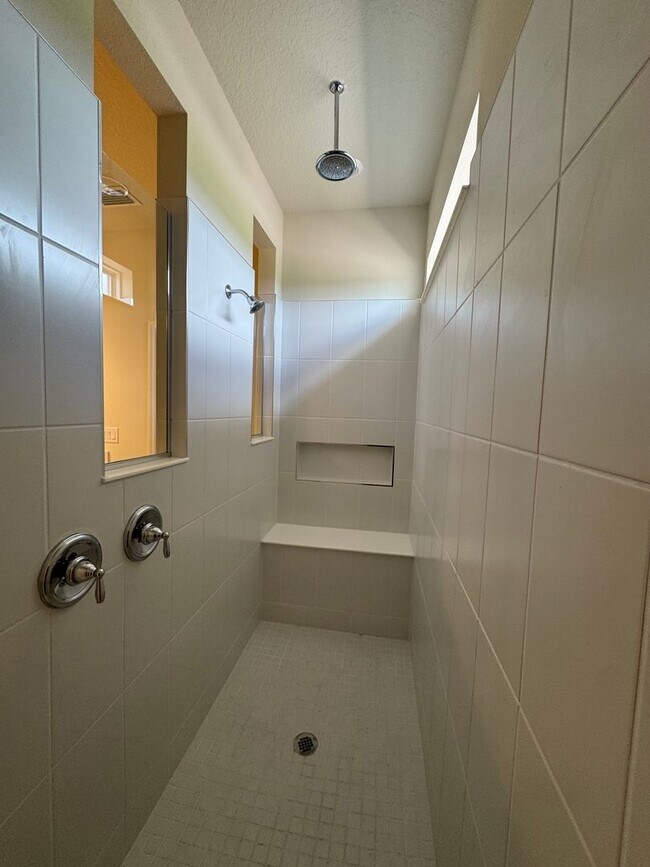 Building Photo - 5555 Settlingstone Ln