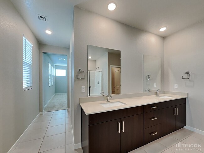 Building Photo - 6852 Whisper Canyon Pl