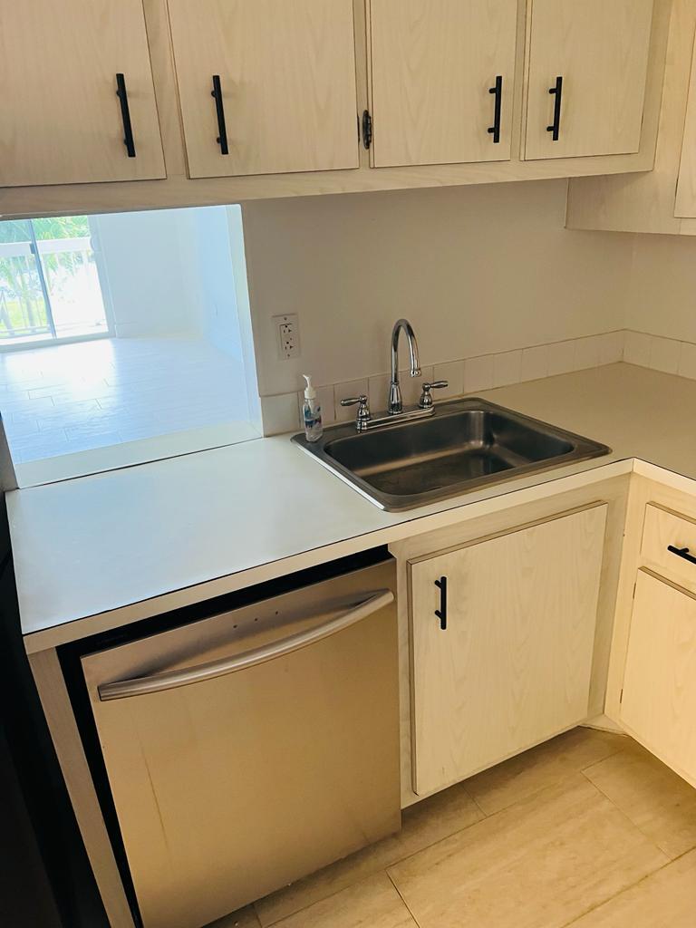 Building Photo - 7805 Camino Real