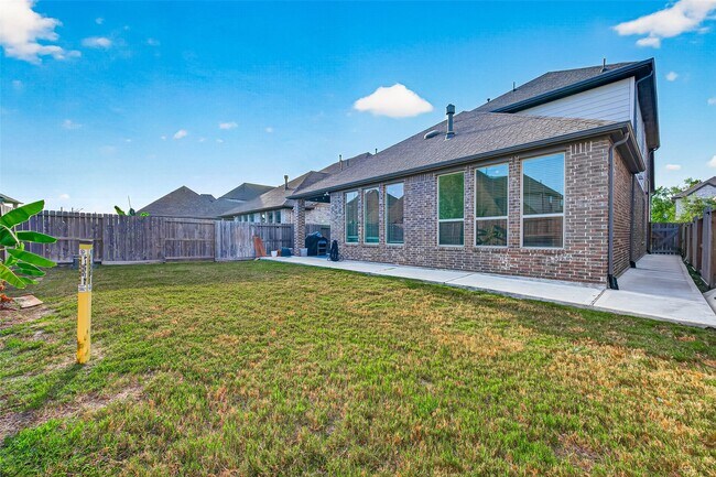 Building Photo - 18015 Blossom Spgs Ct.