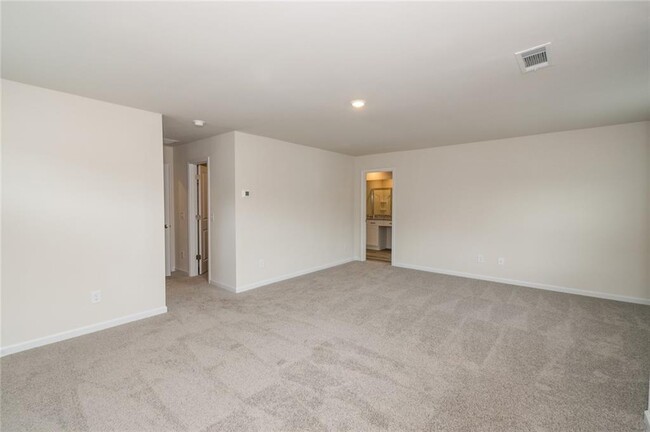 Building Photo - 605 Mackenzie Cv