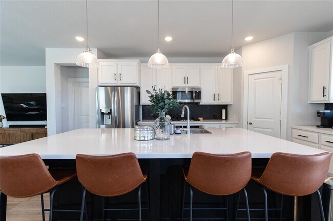 Building Photo - 19722 Upper Canyon Ct