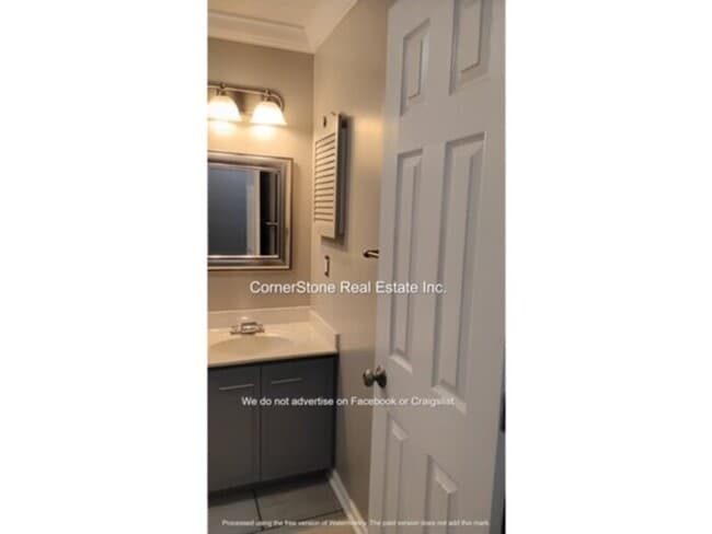 Building Photo - 6720 Willowbrook Dr