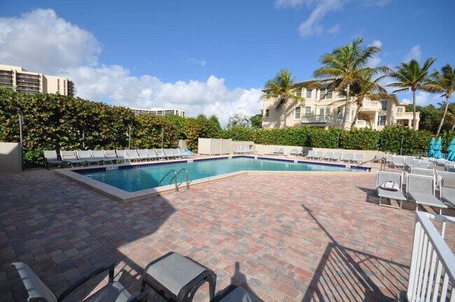 Building Photo - 4750 S Ocean Blvd