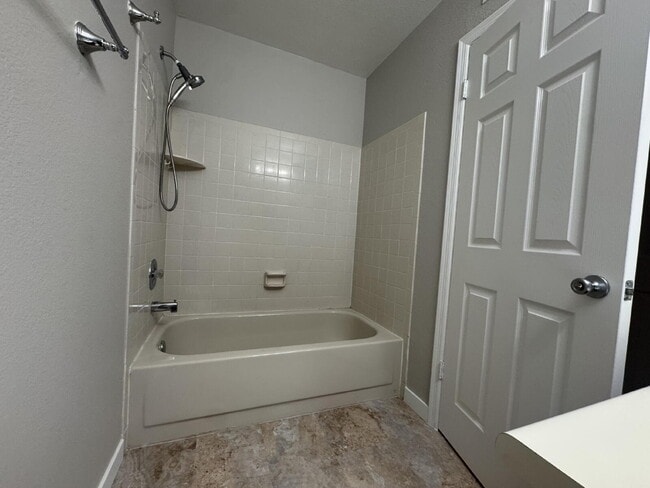 Building Photo - 2 Bed / 2.5 Bath Townhome in Chandler