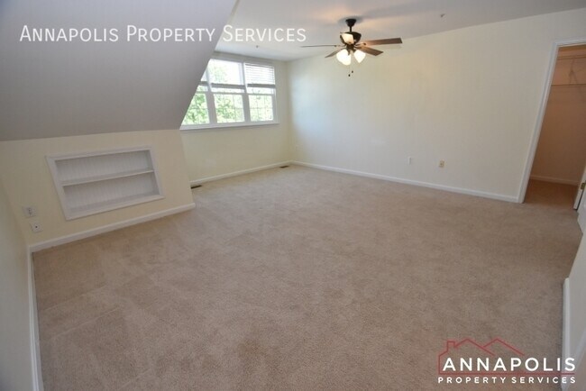 Building Photo - 8725 Spring Brook Way