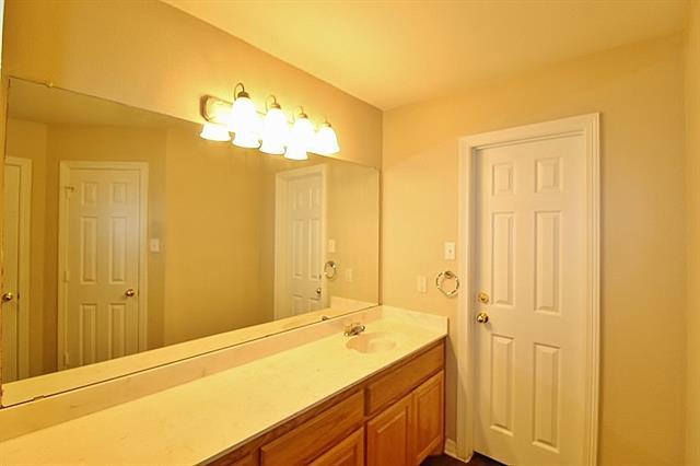 Building Photo - 6209 Donna Dr