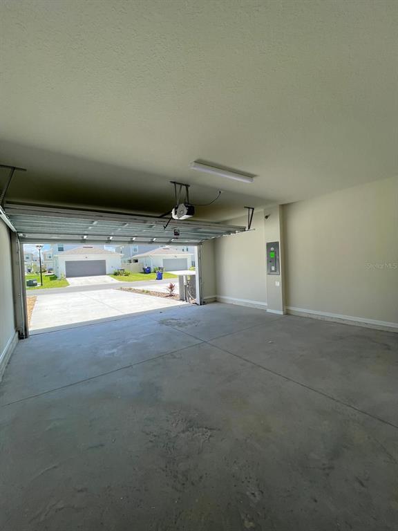 Building Photo - 2345 Southbury Dr