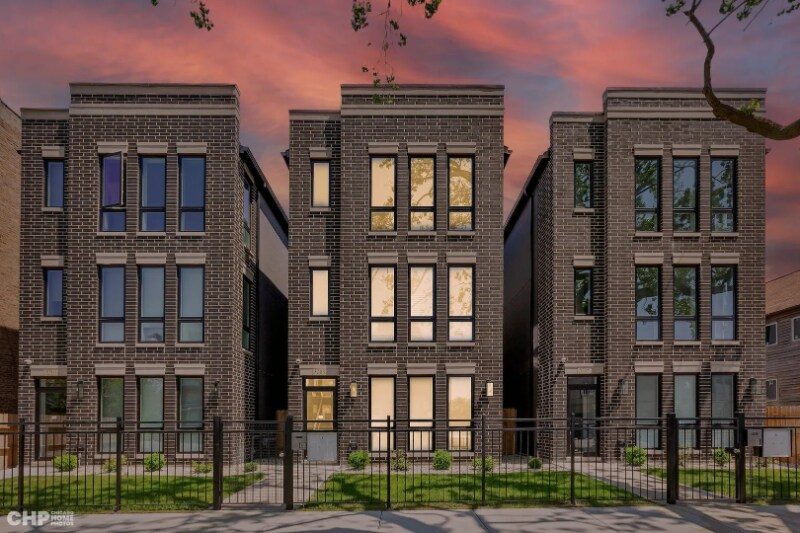 Primary Photo - 5203 S Wabash Ave
