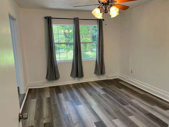 Building Photo - 2146 Golden Isle Ct